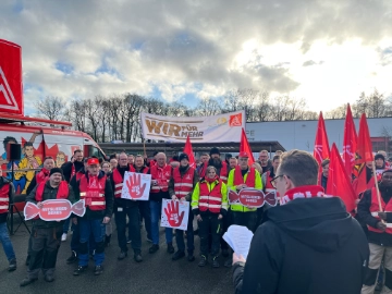 Warnstreik in der Holz- und Kunststoffverarbeitenden Industrie in Ocholt
